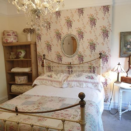 Private Room Near Roath Lake/Park คาร์ดิฟฟ์ ภายนอก รูปภาพ