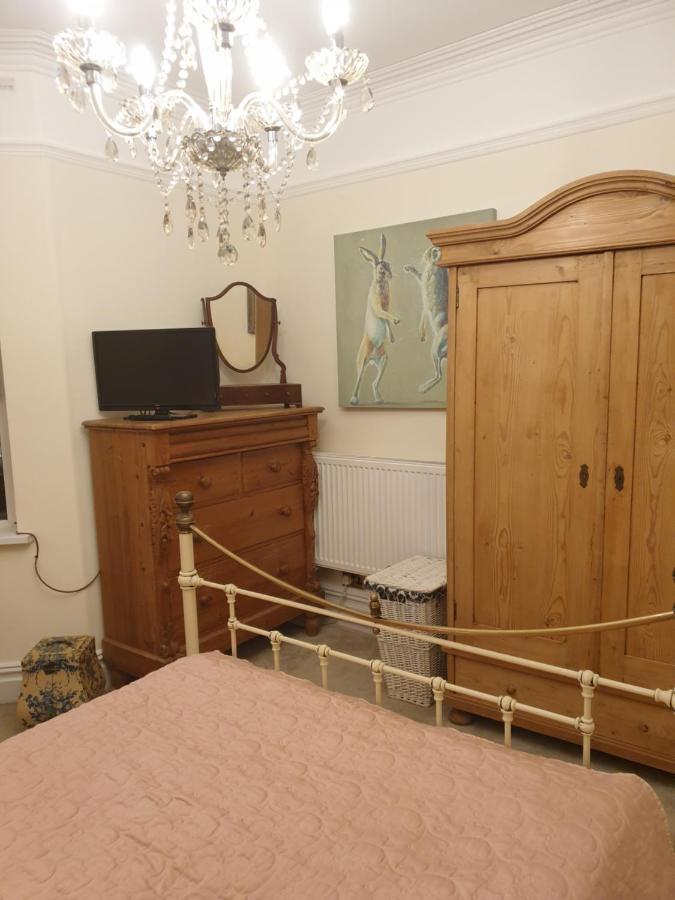 Private Room Near Roath Lake/Park คาร์ดิฟฟ์ ภายนอก รูปภาพ